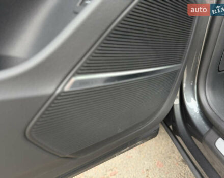 Сірий Ауді Q8, об'ємом двигуна 3 л та пробігом 11 тис. км за 60900 $, фото 7 на Automoto.ua