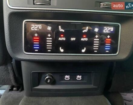 Серый Ауди Q8, объемом двигателя 3 л и пробегом 61 тыс. км за 63000 $, фото 80 на Automoto.ua