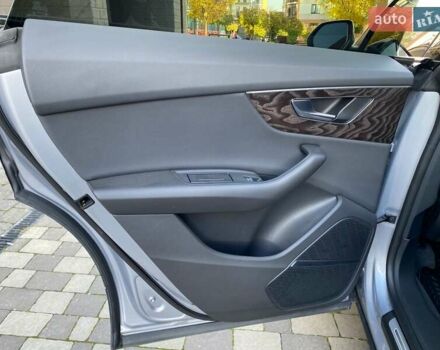 Серый Ауди Q8, объемом двигателя 3 л и пробегом 61 тыс. км за 63000 $, фото 88 на Automoto.ua