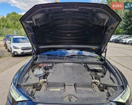 Серый Ауди Q8, объемом двигателя 3 л и пробегом 91 тыс. км за 72000 $, фото 39 на Automoto.ua