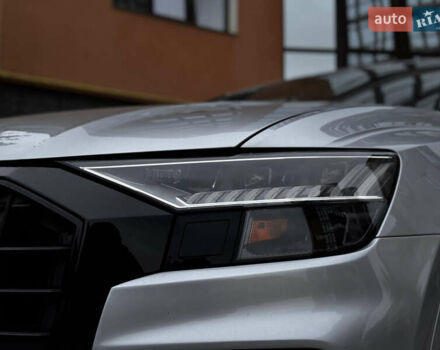 Серый Ауди Q8, объемом двигателя 3 л и пробегом 62 тыс. км за 63000 $, фото 6 на Automoto.ua
