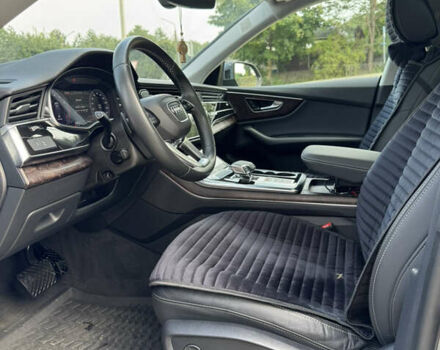 Серый Ауди Q8, объемом двигателя 3 л и пробегом 61 тыс. км за 56000 $, фото 26 на Automoto.ua