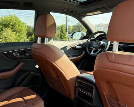 Сірий Ауді Q8, об'ємом двигуна 3 л та пробігом 110 тис. км за 58855 $, фото 12 на Automoto.ua