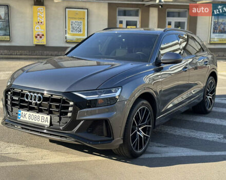 Серый Ауди Q8, объемом двигателя 3 л и пробегом 63 тыс. км за 59900 $, фото 6 на Automoto.ua