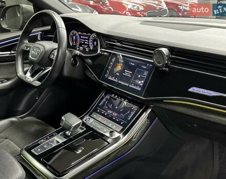 Серый Ауди Q8, объемом двигателя 2.97 л и пробегом 99 тыс. км за 72000 $, фото 28 на Automoto.ua