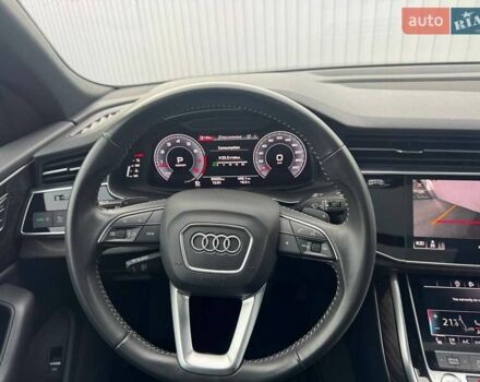 Серый Ауди Q8, объемом двигателя 3 л и пробегом 65 тыс. км за 51990 $, фото 14 на Automoto.ua