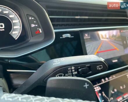 Серый Ауди Q8, объемом двигателя 3 л и пробегом 61 тыс. км за 63000 $, фото 78 на Automoto.ua