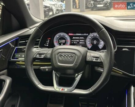 Серый Ауди Q8, объемом двигателя 2.97 л и пробегом 99 тыс. км за 72000 $, фото 32 на Automoto.ua