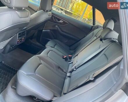 Серый Ауди Q8, объемом двигателя 3 л и пробегом 61 тыс. км за 63000 $, фото 89 на Automoto.ua