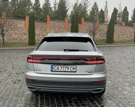 Сірий Ауді Q8, об'ємом двигуна 2.97 л та пробігом 73 тис. км за 57500 $, фото 4 на Automoto.ua