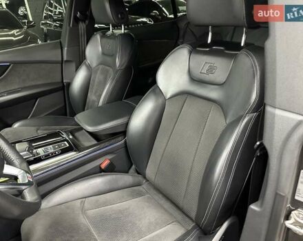 Серый Ауди Q8, объемом двигателя 2.97 л и пробегом 99 тыс. км за 72000 $, фото 17 на Automoto.ua