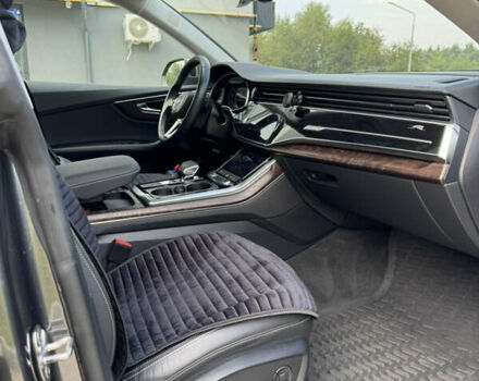 Серый Ауди Q8, объемом двигателя 3 л и пробегом 61 тыс. км за 56000 $, фото 37 на Automoto.ua