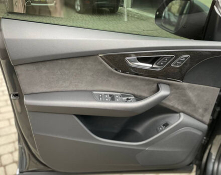 Серый Ауди Q8, объемом двигателя 3 л и пробегом 92 тыс. км за 73000 $, фото 7 на Automoto.ua