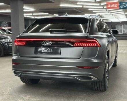 Серый Ауди Q8, объемом двигателя 2.97 л и пробегом 99 тыс. км за 72000 $, фото 7 на Automoto.ua