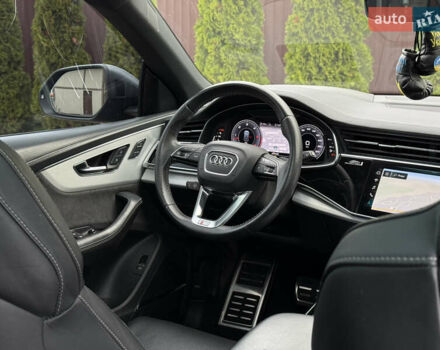 Сірий Ауді Q8, об'ємом двигуна 3 л та пробігом 101 тис. км за 60000 $, фото 129 на Automoto.ua