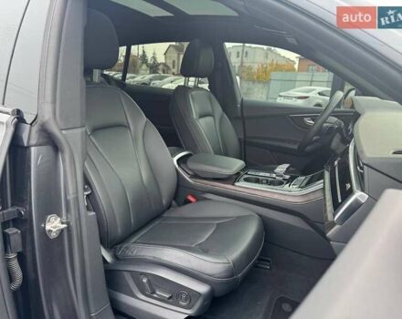 Серый Ауди Q8, объемом двигателя 3 л и пробегом 65 тыс. км за 51990 $, фото 11 на Automoto.ua