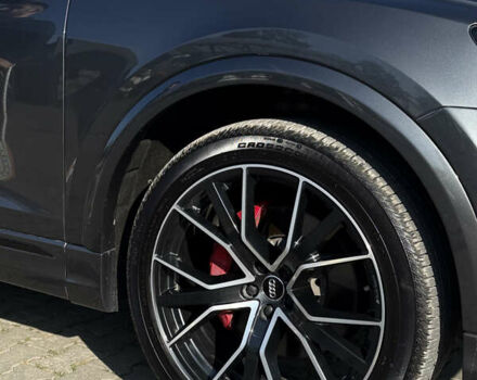 Сірий Ауді Q8, об'ємом двигуна 3 л та пробігом 110 тис. км за 58855 $, фото 34 на Automoto.ua