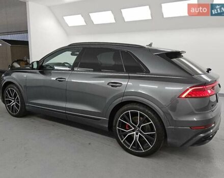Серый Ауди Q8, объемом двигателя 3 л и пробегом 161 тыс. км за 29500 $, фото 1 на Automoto.ua
