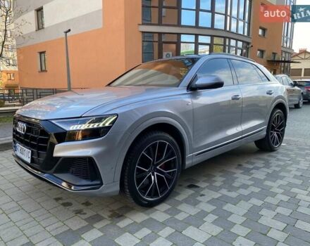Серый Ауди Q8, объемом двигателя 3 л и пробегом 61 тыс. км за 63000 $, фото 4 на Automoto.ua