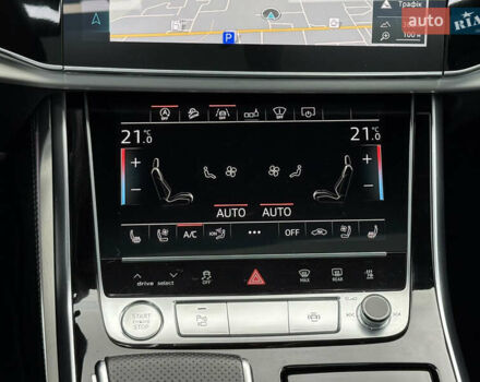 Сірий Ауді Q8, об'ємом двигуна 3 л та пробігом 101 тис. км за 60000 $, фото 113 на Automoto.ua