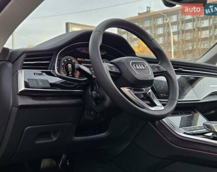 Серый Ауди Q8, объемом двигателя 3 л и пробегом 11 тыс. км за 67900 $, фото 34 на Automoto.ua