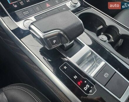 Серый Ауди Q8, объемом двигателя 3 л и пробегом 65 тыс. км за 51990 $, фото 27 на Automoto.ua