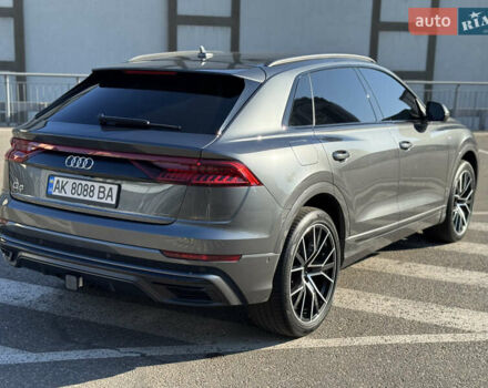 Серый Ауди Q8, объемом двигателя 3 л и пробегом 63 тыс. км за 59900 $, фото 8 на Automoto.ua