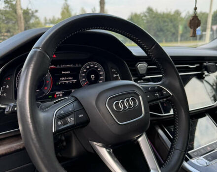 Серый Ауди Q8, объемом двигателя 3 л и пробегом 61 тыс. км за 56000 $, фото 22 на Automoto.ua