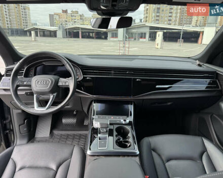 Ауді Q8 2021 у Києві на Automoto.ua Сірий Ауді Q8, об'ємом двигуна 3 л та пробігом 25 тис. км за 73000 $, фото 36 на Automoto.ua