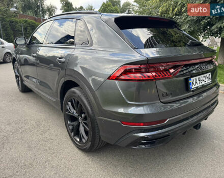 Серый Ауди Q8, объемом двигателя 3 л и пробегом 59 тыс. км за 58500 $, фото 5 на Automoto.ua