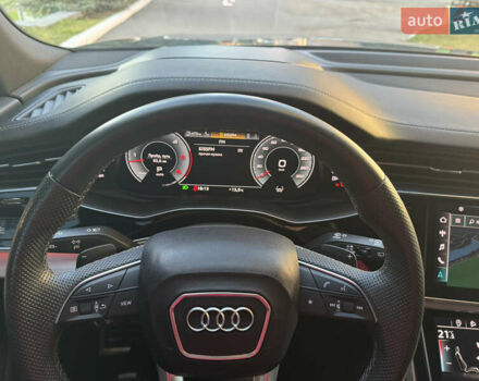 Серый Ауди Q8, объемом двигателя 3 л и пробегом 90 тыс. км за 68500 $, фото 78 на Automoto.ua