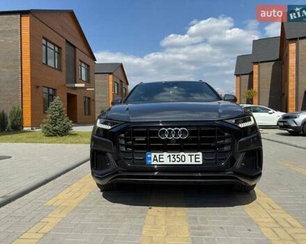 Серый Ауди Q8, объемом двигателя 2.97 л и пробегом 32 тыс. км за 79000 $, фото 3 на Automoto.ua