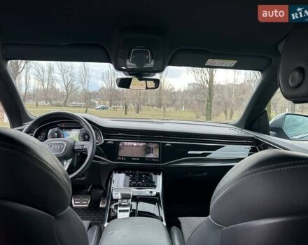 Сірий Ауді Q8, об'ємом двигуна 3 л та пробігом 165 тис. км за 57900 $, фото 25 на Automoto.ua