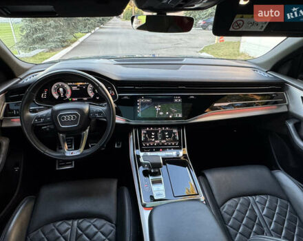 Серый Ауди Q8, объемом двигателя 3 л и пробегом 90 тыс. км за 68500 $, фото 58 на Automoto.ua