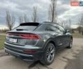 Сірий Ауді Q8, об'ємом двигуна 3 л та пробігом 155 тис. км за 63700 $, фото 5 на Automoto.ua