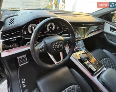 Серый Ауди Q8, объемом двигателя 3 л и пробегом 90 тыс. км за 68500 $, фото 49 на Automoto.ua