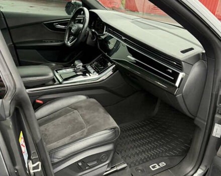 Сірий Ауді Q8, об'ємом двигуна 2.97 л та пробігом 395 тис. км за 39900 $, фото 8 на Automoto.ua