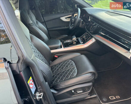 Серый Ауди Q8, объемом двигателя 3 л и пробегом 90 тыс. км за 68500 $, фото 61 на Automoto.ua