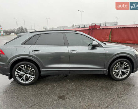 Сірий Ауді Q8, об'ємом двигуна 2.97 л та пробігом 395 тис. км за 39900 $, фото 7 на Automoto.ua