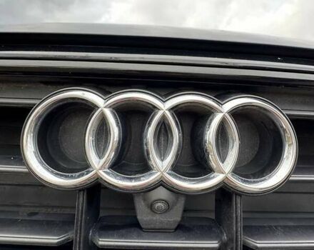 Сірий Ауді Q8, об'ємом двигуна 3 л та пробігом 165 тис. км за 57900 $, фото 23 на Automoto.ua