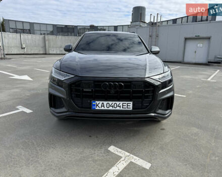 Ауді Q8 2021 у Києві на Automoto.ua Сірий Ауді Q8, об'ємом двигуна 3 л та пробігом 25 тис. км за 73000 $, фото 5 на Automoto.ua