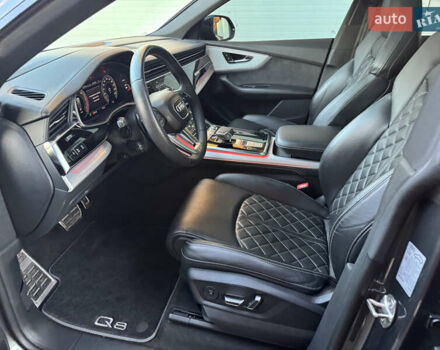 Сірий Ауді Q8, об'ємом двигуна 2.97 л та пробігом 89 тис. км за 70000 $, фото 58 на Automoto.ua