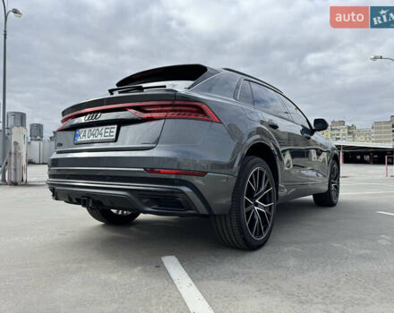 Ауді Q8 2021 у Києві на Automoto.ua Сірий Ауді Q8, об'ємом двигуна 3 л та пробігом 25 тис. км за 73000 $, фото 11 на Automoto.ua