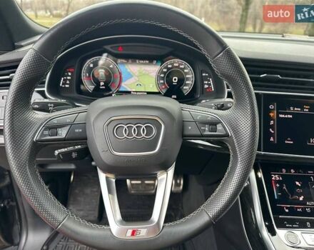 Сірий Ауді Q8, об'ємом двигуна 3 л та пробігом 165 тис. км за 57900 $, фото 11 на Automoto.ua