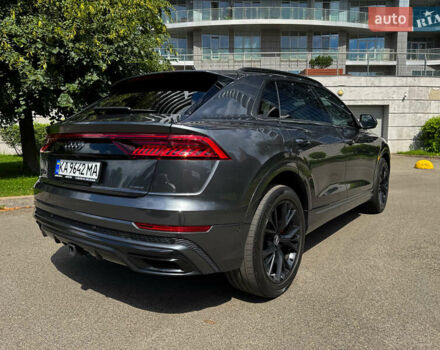 Серый Ауди Q8, объемом двигателя 3 л и пробегом 57 тыс. км за 62900 $, фото 3 на Automoto.ua