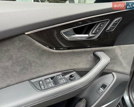 Серый Ауди Q8, объемом двигателя 3 л и пробегом 20 тыс. км за 87000 $, фото 31 на Automoto.ua