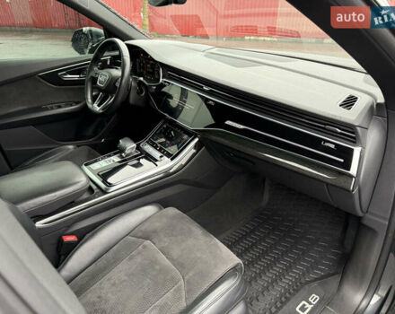 Сірий Ауді Q8, об'ємом двигуна 2.97 л та пробігом 395 тис. км за 39900 $, фото 9 на Automoto.ua