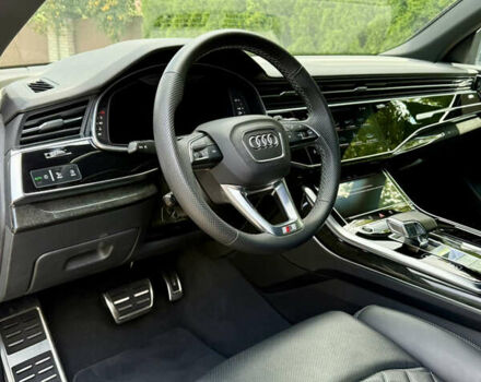 Серый Ауди Q8, объемом двигателя 2.97 л и пробегом 127 тыс. км за 70000 $, фото 17 на Automoto.ua