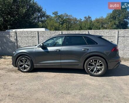 Сірий Ауді Q8, об'ємом двигуна 3 л та пробігом 165 тис. км за 57900 $, фото 4 на Automoto.ua
