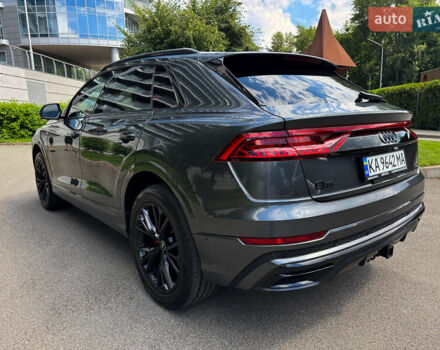 Серый Ауди Q8, объемом двигателя 3 л и пробегом 57 тыс. км за 62900 $, фото 4 на Automoto.ua